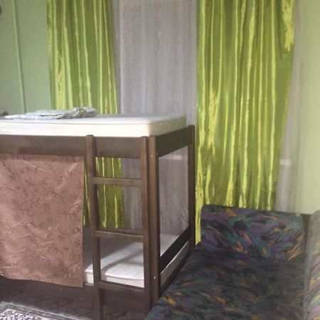 Ararat-Shulyavskaya Hostel Киев Экстерьер фото