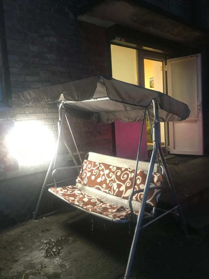 Ararat-Shulyavskaya Hostel Киев Экстерьер фото
