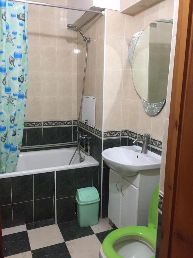 Ararat-Shulyavskaya Hostel Киев Экстерьер фото