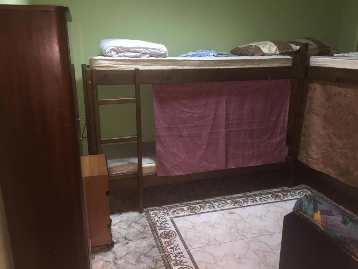 Ararat-Shulyavskaya Hostel Киев Экстерьер фото