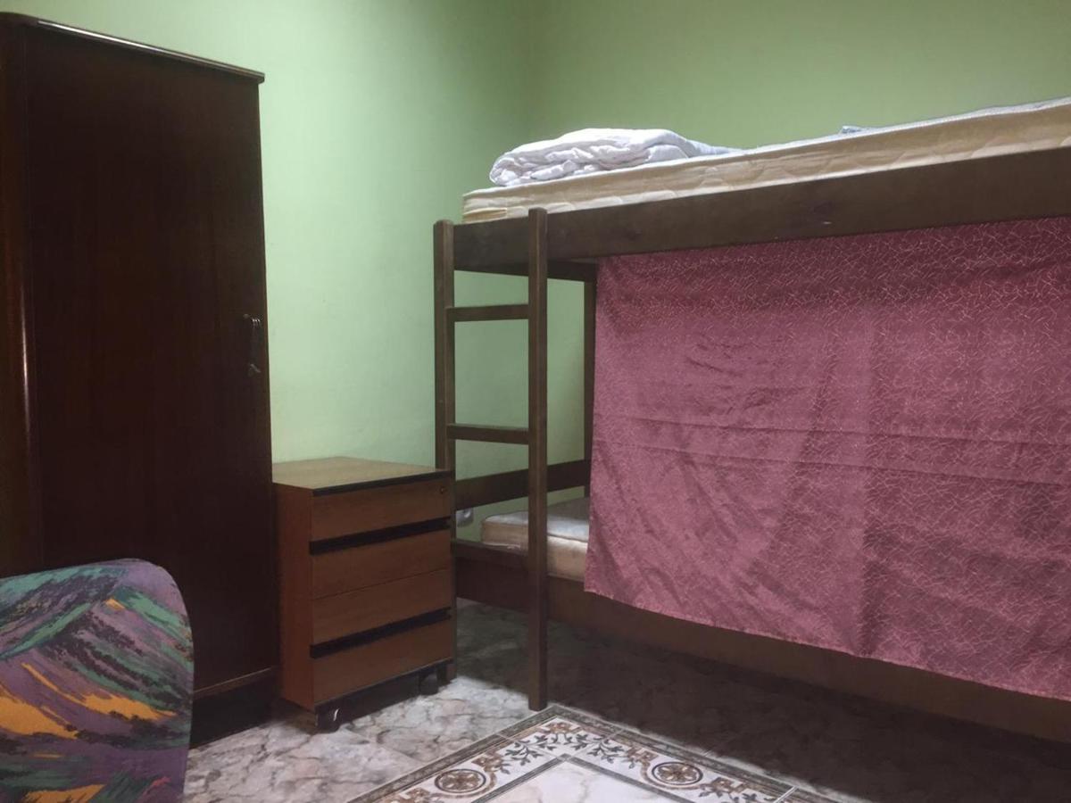 Ararat-Shulyavskaya Hostel Киев Экстерьер фото